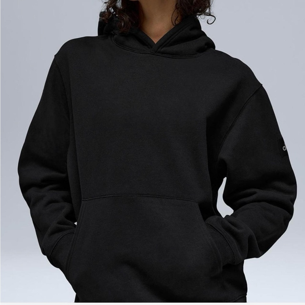 Alo Yoga Cropped Black Hoodie • Size XS
